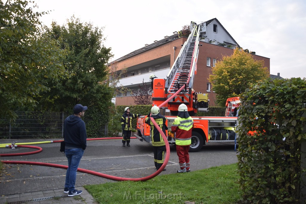 Feuer 2 Y Koeln Suerth Elisabeth Selbertstr P131.JPG - Miklos Laubert